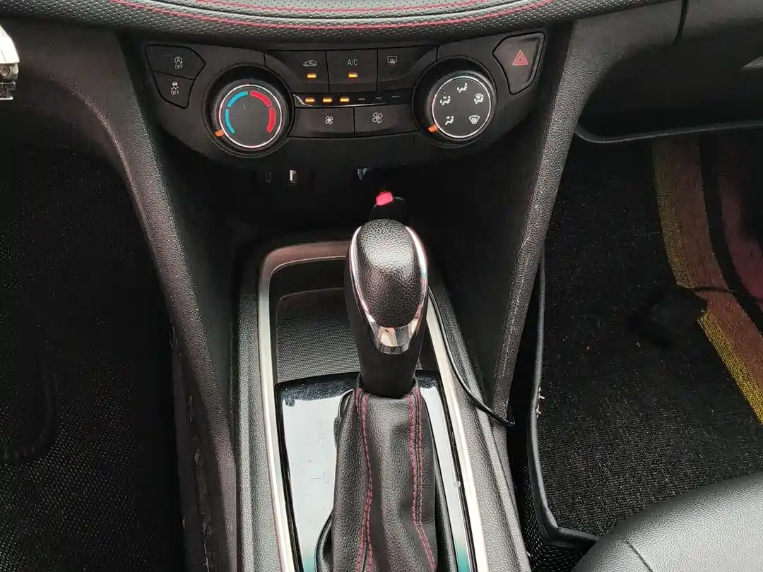 Chevrolet Monza 2020 Mild Hybrid RS 330T Automatic Smooth Edition фото 14