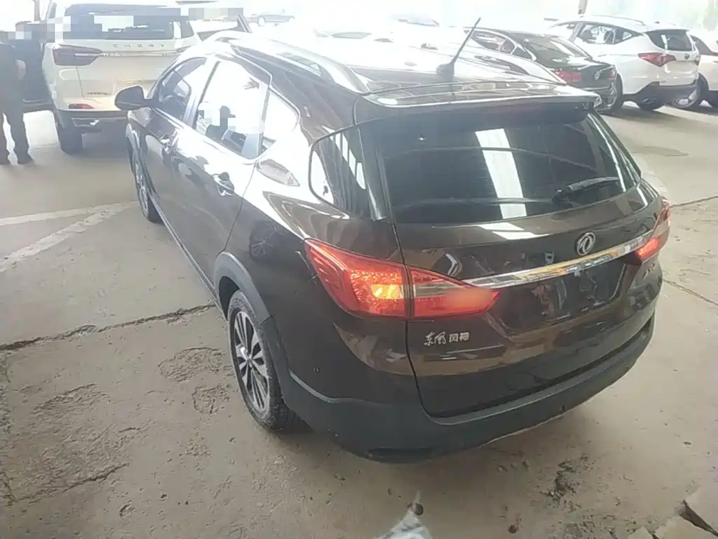 Dongfeng Aeolus Dongfeng Fengshen AX3 2016 2016 1.5L Automatic Premium Cool Edition