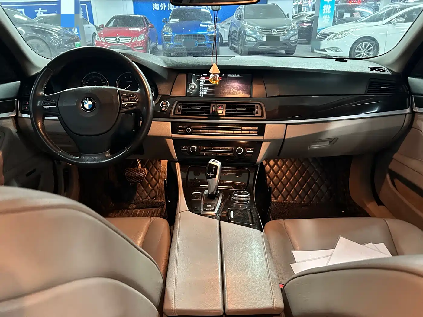 BMW 5 Series 2013 525Li Luxury фото 12