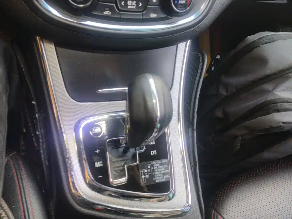 Baojun 560 2017 2016 1.8L iAMT Luxury