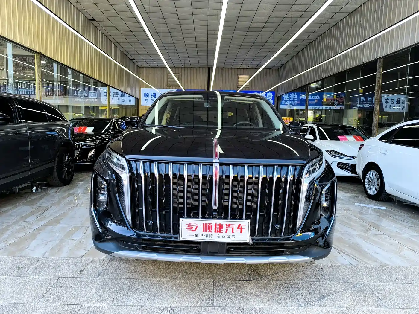 Hongqi HS7 PHEV 2024 2.0T PHEV 4WD Flagship Edition 6-seater фото 2