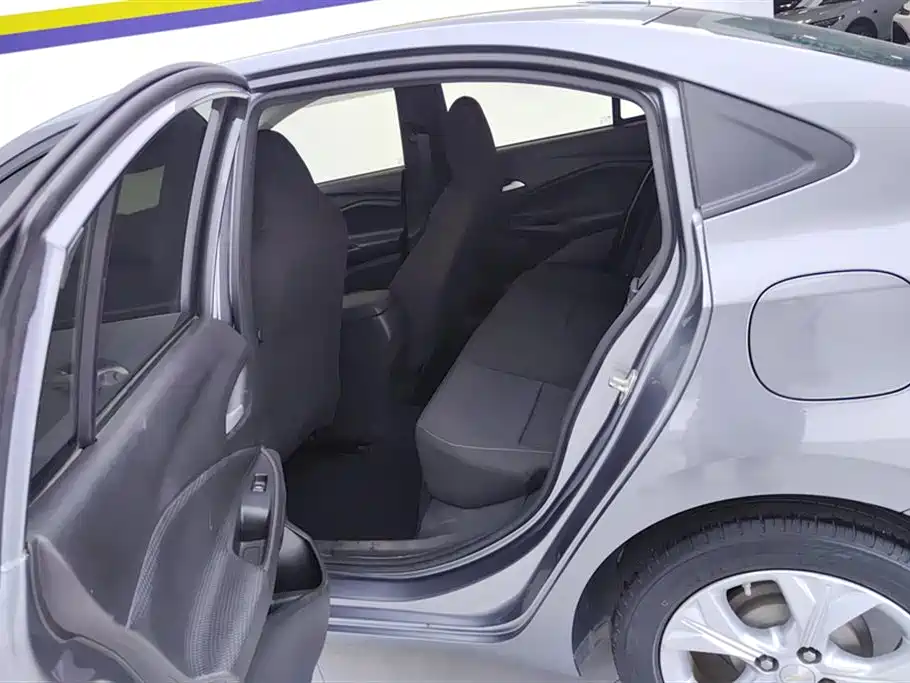 Chevrolet Cavalier 2020 325T Automatic Joy Edition фото 11