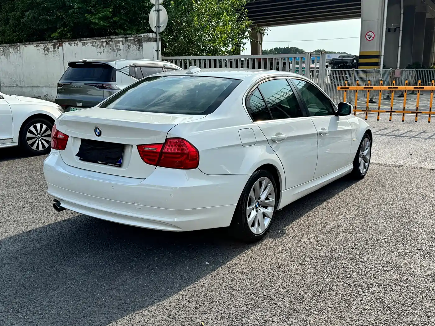Photo 14 - BMW 3 Series