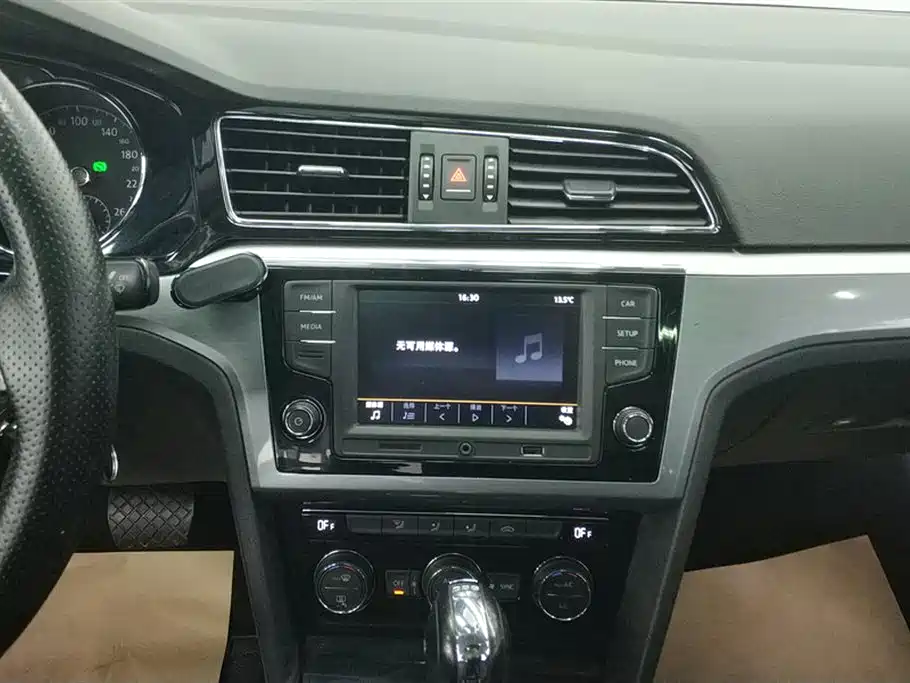 Volkswagen Lamando 2017 280TSI DSG Comfort Edition фото 13