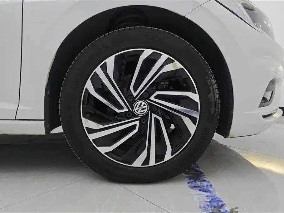 Volkswagen Sagitar 2021 280TSI DSG Surpassing Edition фото 6