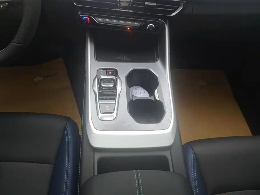GAC Trumpchi Trumpchi GS3 2023 Shadow Speed 270T Smart Power Edition фото 16