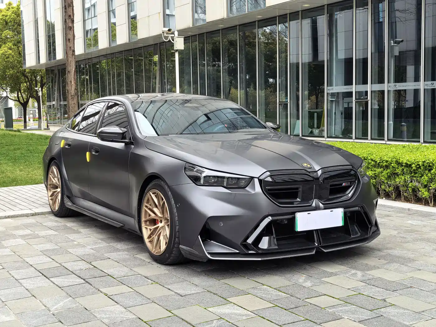 BMW M5 New Energy 2025 M5 фото 3
