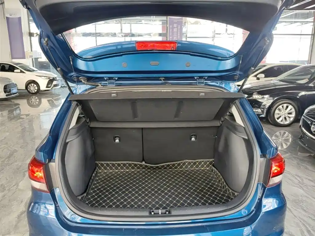 Kia KX CROSS 2018 1.6L Automatic Smart Sunroof Edition фото 19