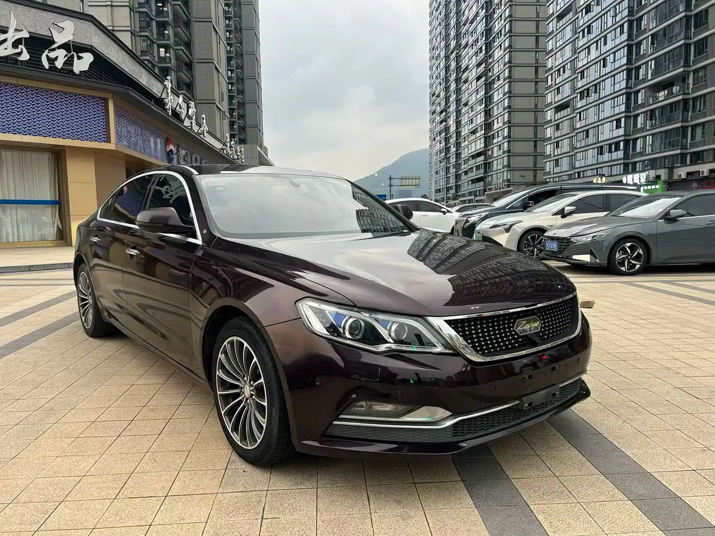 2017 Zotye Z700