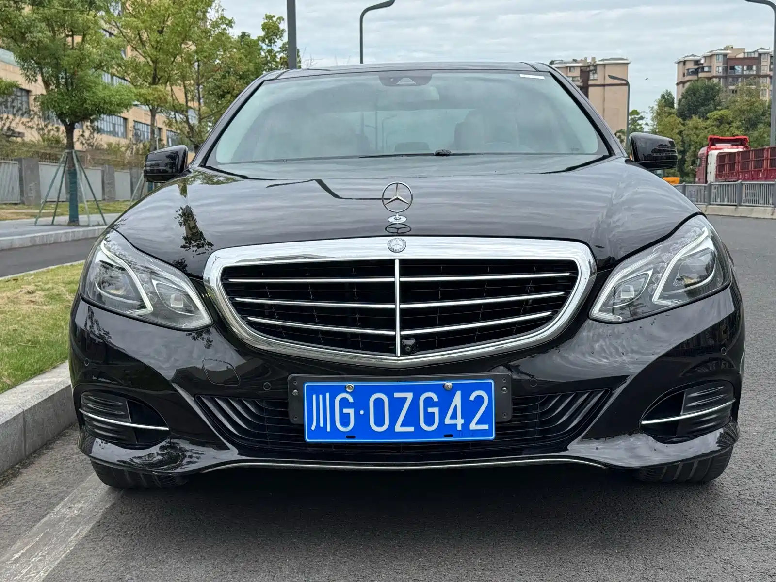 Фото 2 - Mercedes-Benz E-Class