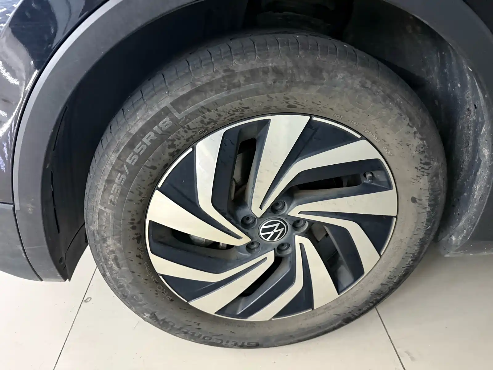 Фото 14 - Volkswagen Tiguan L