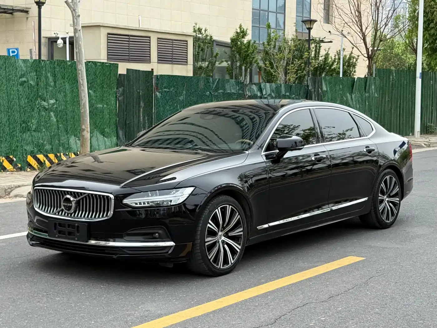 Volvo S90 2021 B5 Elegance Luxury Edition