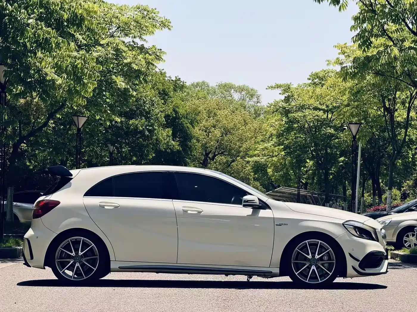 Mercedes-Benz A-Class AMG (Import) 2016 AMG A 45 4MATIC фото 4