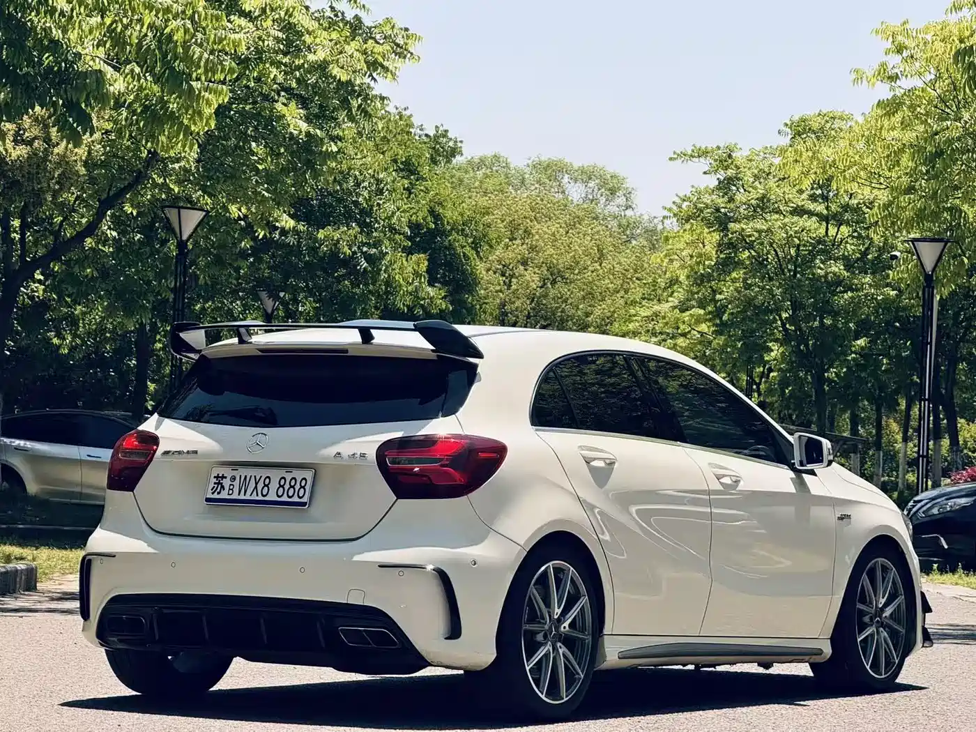 Mercedes-Benz A-Class AMG (Import) 2016 AMG A 45 4MATIC фото 5