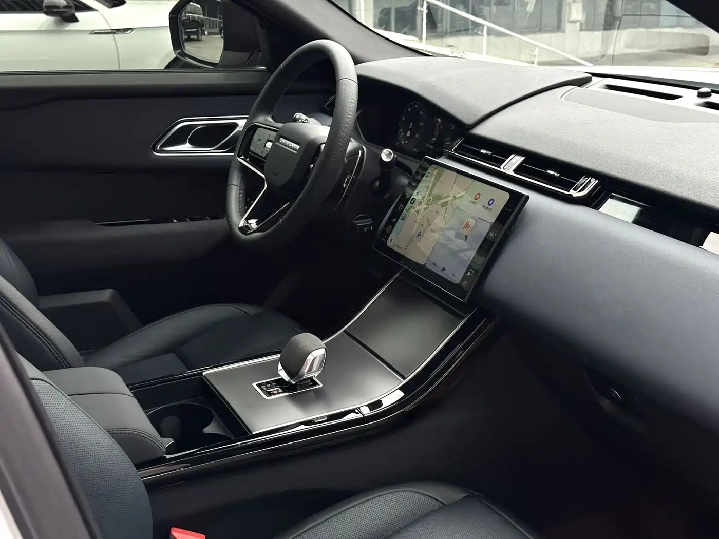 Land Rover Range Rover Velar 2023 2024 Dynamic SE