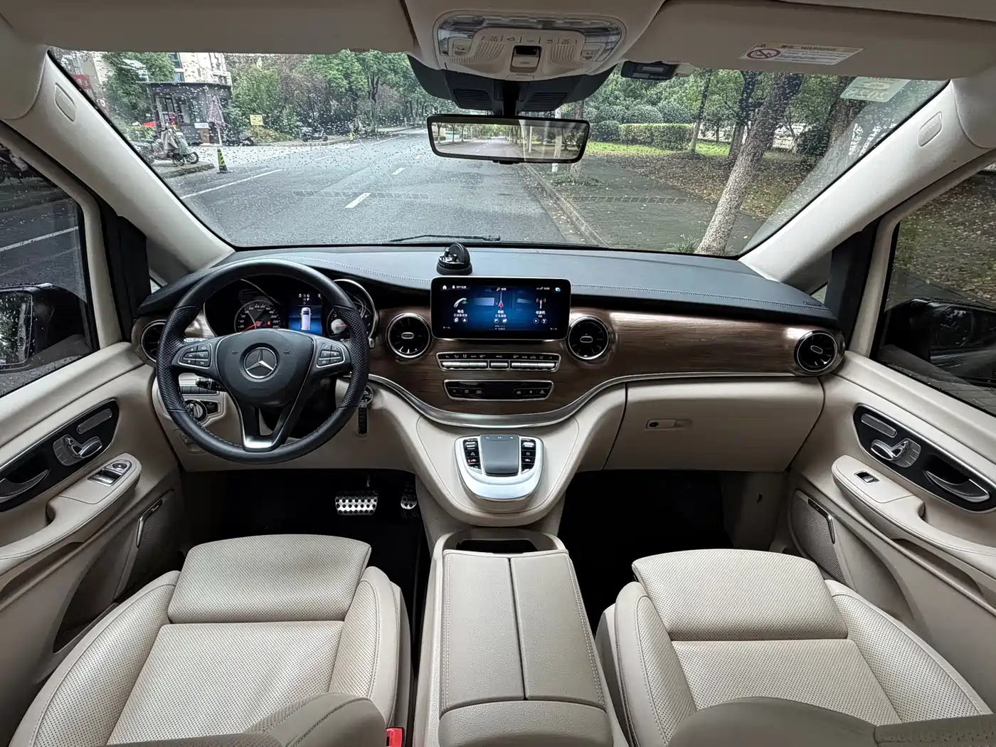 Mercedes-Benz V-Class 2024 2022 V 260 L Long Wheelbase Luxury Edition