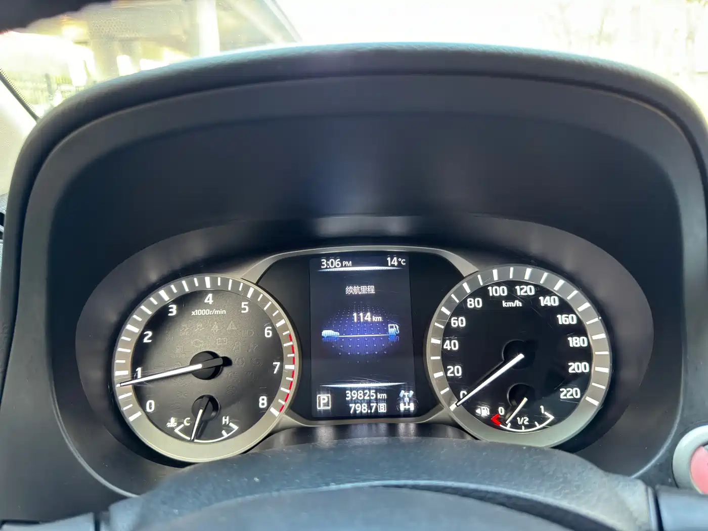 Nissan Terra 2022 2020 2.5L XL Upper 4WD Automatic Luxury Edition