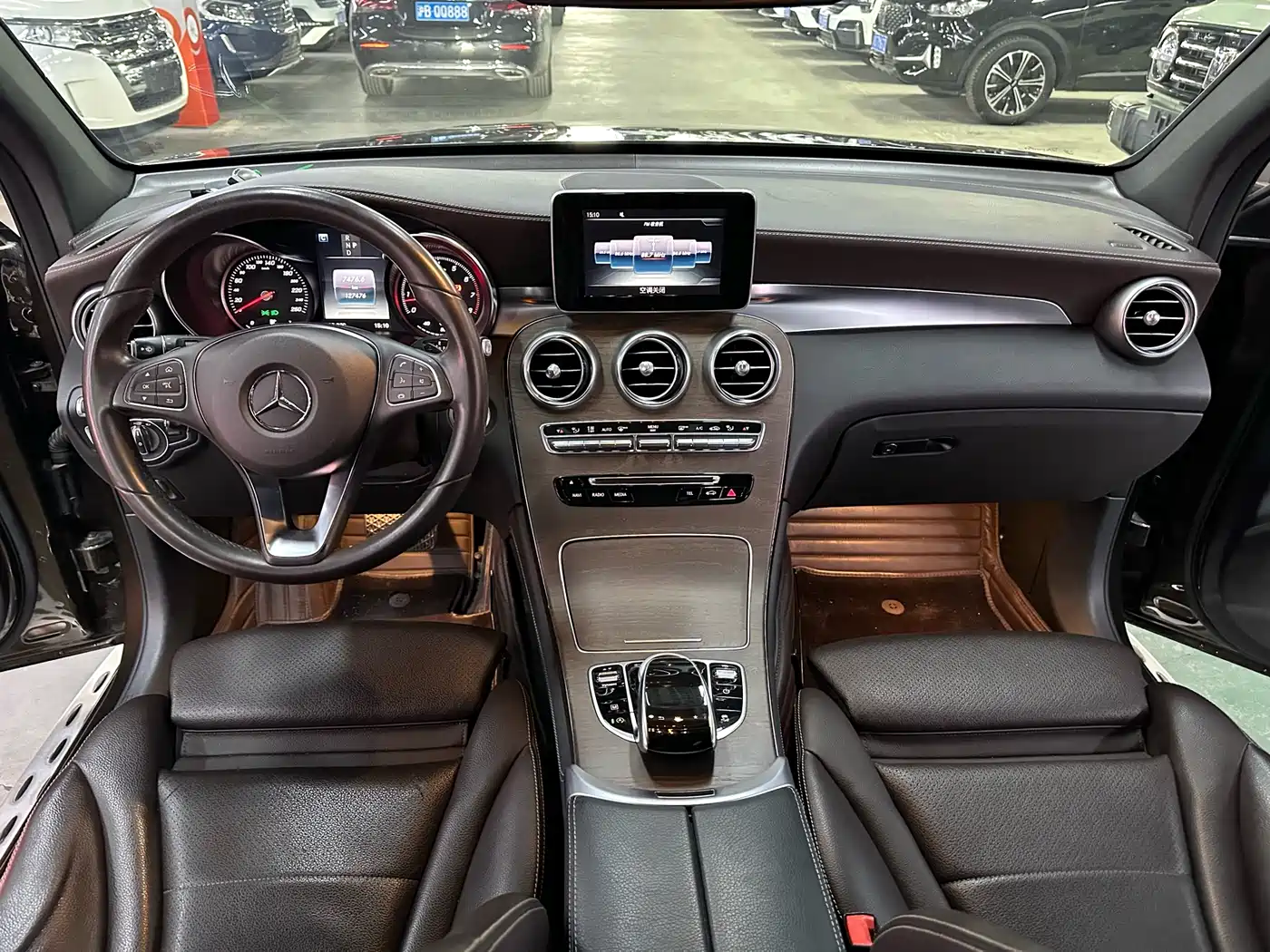 Mercedes-Benz GLC 2017 GLC 300 4MATIC Dynamic фото 12