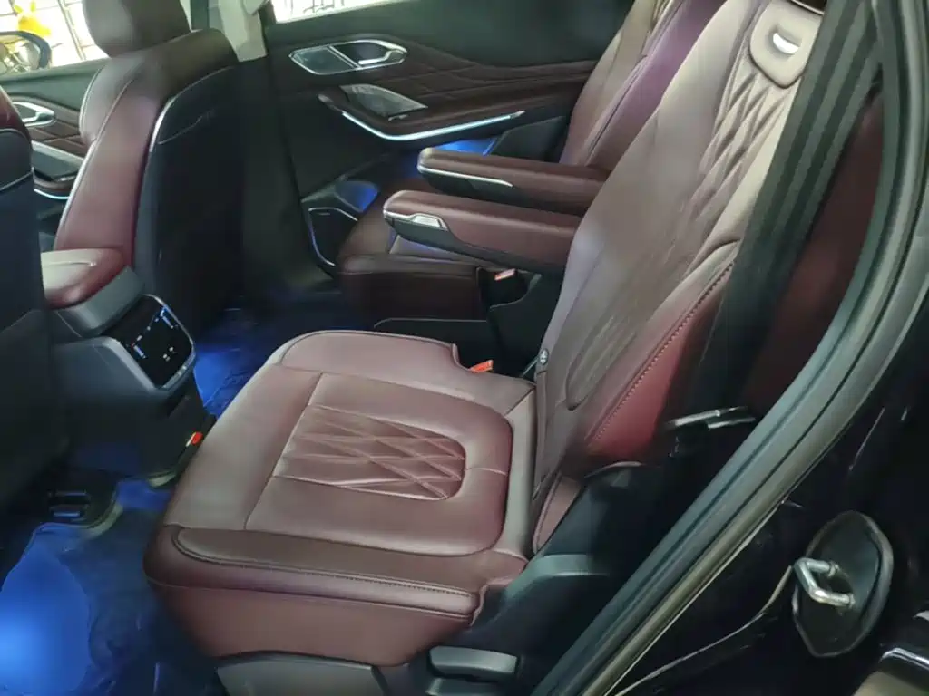 Hongqi HS7 PHEV 2025 2024 2.0T PHEV 4WD Flagship Edition 6-seater