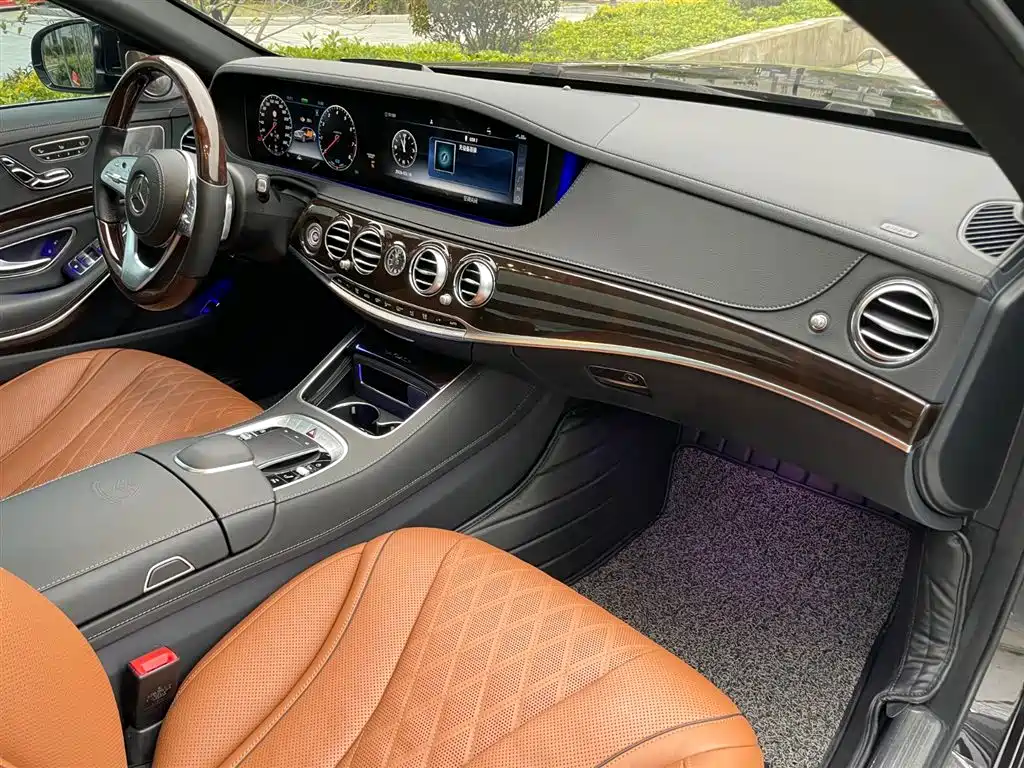 Mercedes-Benz Maybach S-Class 2020 S 450 4MATIC Collector's Edition фото 22
