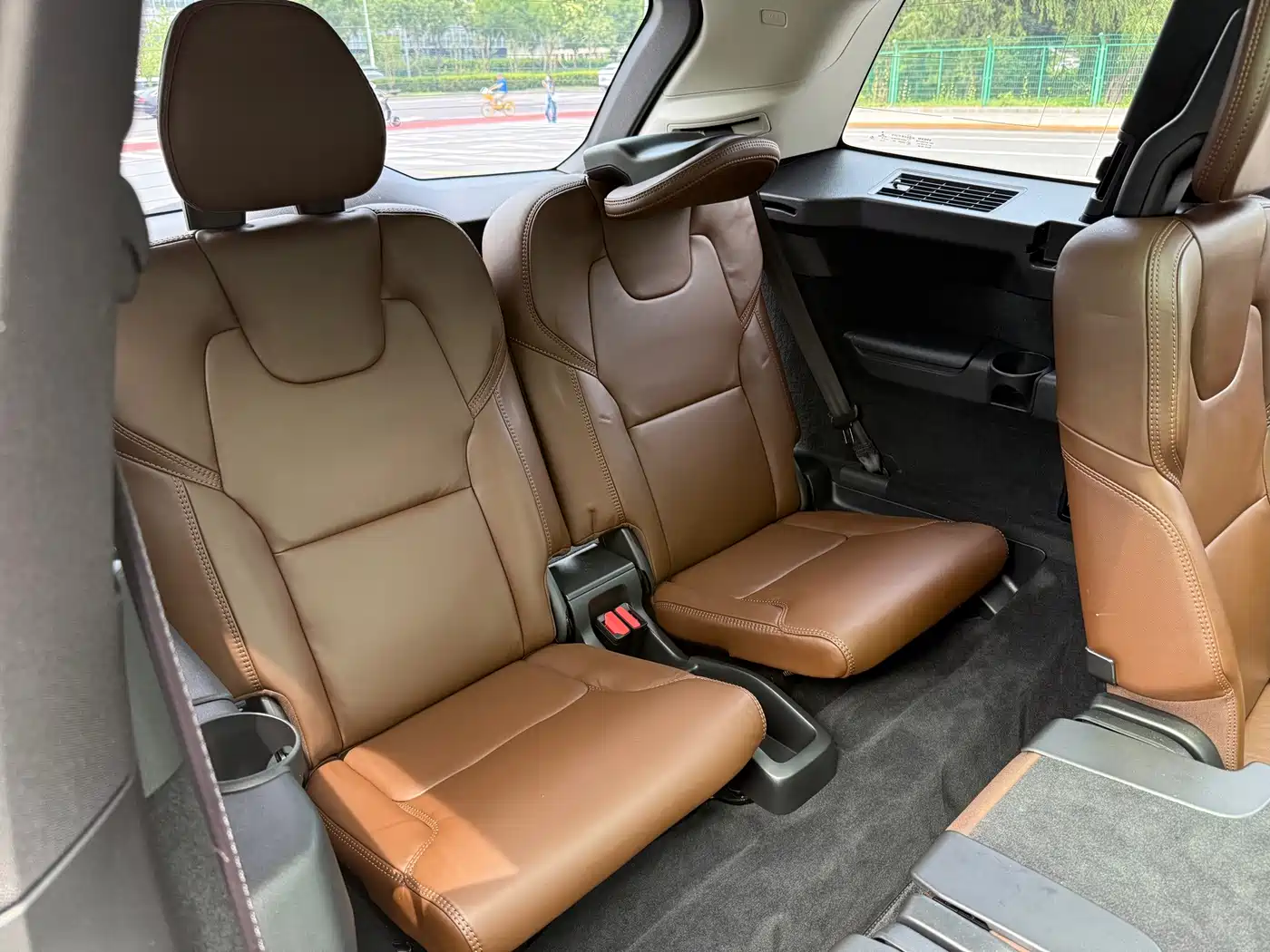 Фото 18 - Volvo XC90