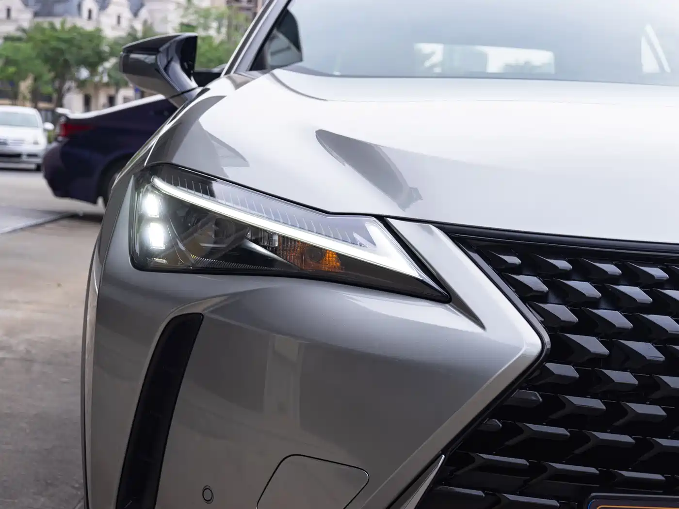 Lexus UX 2023 2022 260h Fun Edition