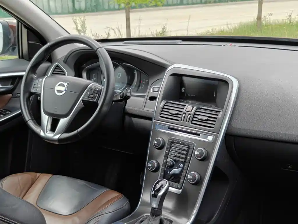 Volvo XC60 (Import) 2014 2014 Facelift T5 Elegance
