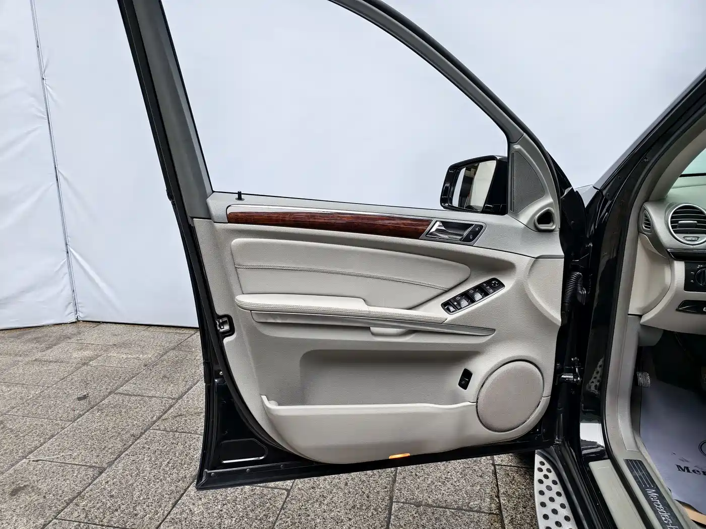 Mercedes-Benz GL-Class 2011 GL 450 4MATIC Premium фото 7