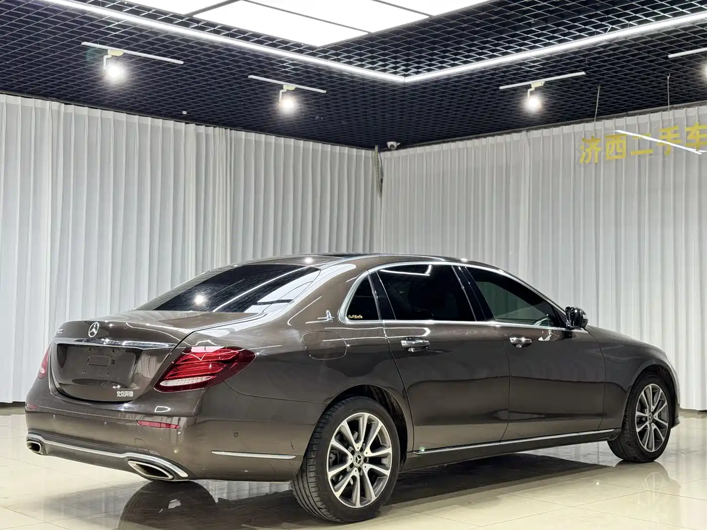 Mercedes-Benz E-Class 2018 Facelift E 300 L Luxury фото 7