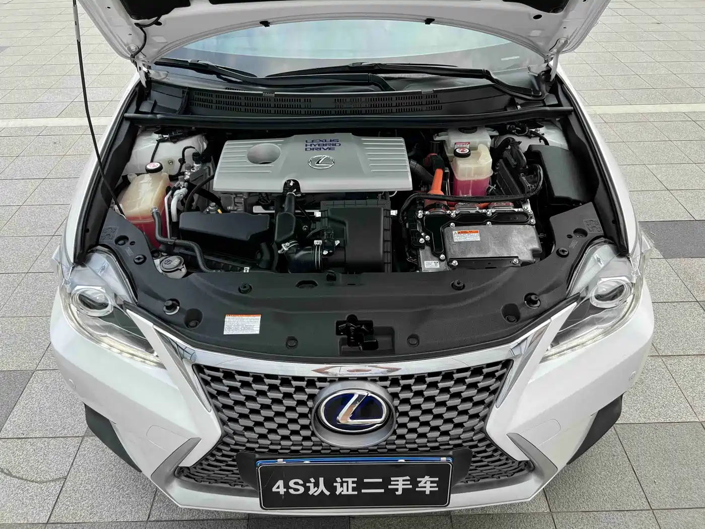 Lexus CT 2018 2017 CT200h Elite Edition Monochrome China V