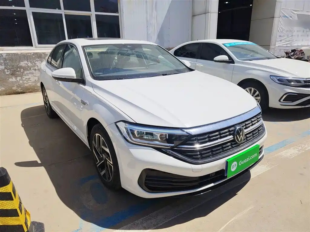 Volkswagen Sagitar 2023 300TSI DSG Surpassing Edition фото 4
