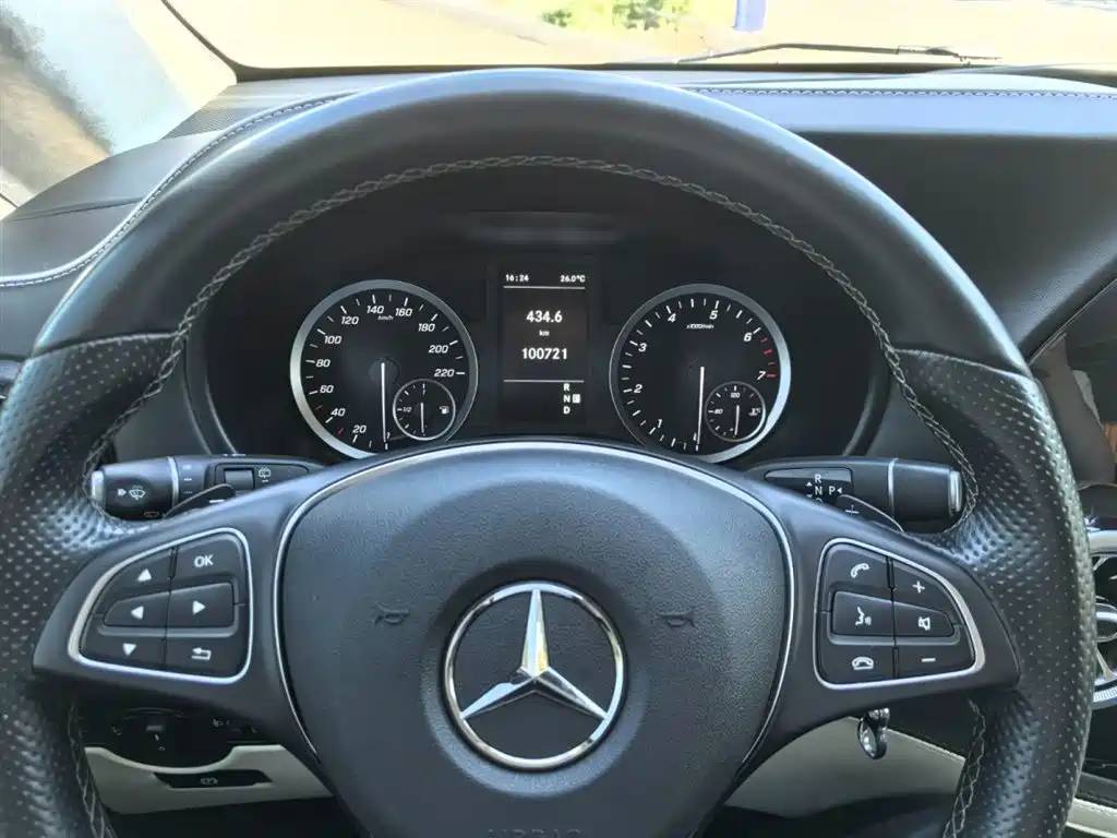MERCEDES-BENZ VITO