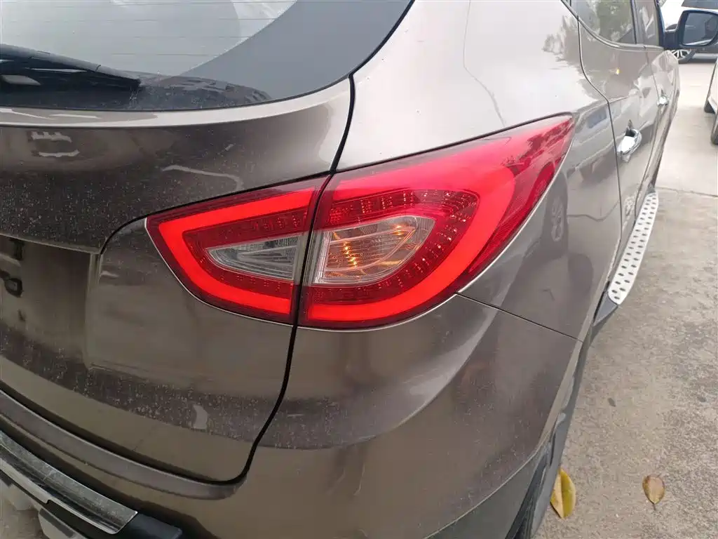 Hyundai Beijing Hyundai ix35 2015 2.0L Automatic 2WD Smart Type China IV фото 8