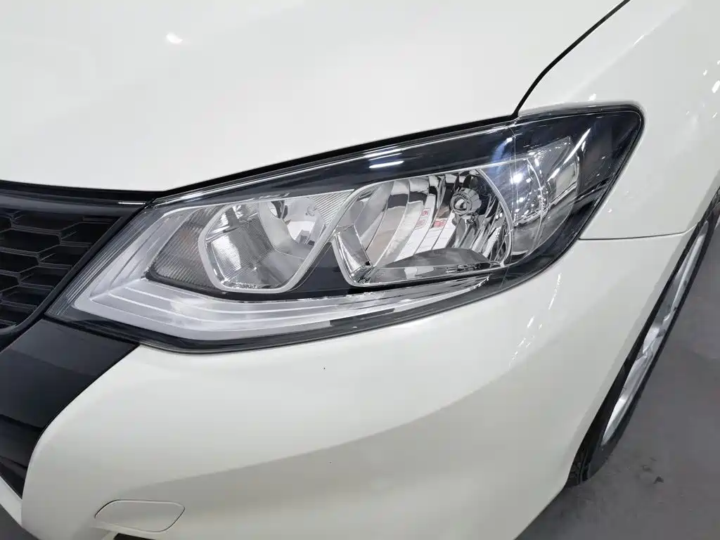 Nissan Tiida 2023 2024 1.6L CVT Cool Sport Edition