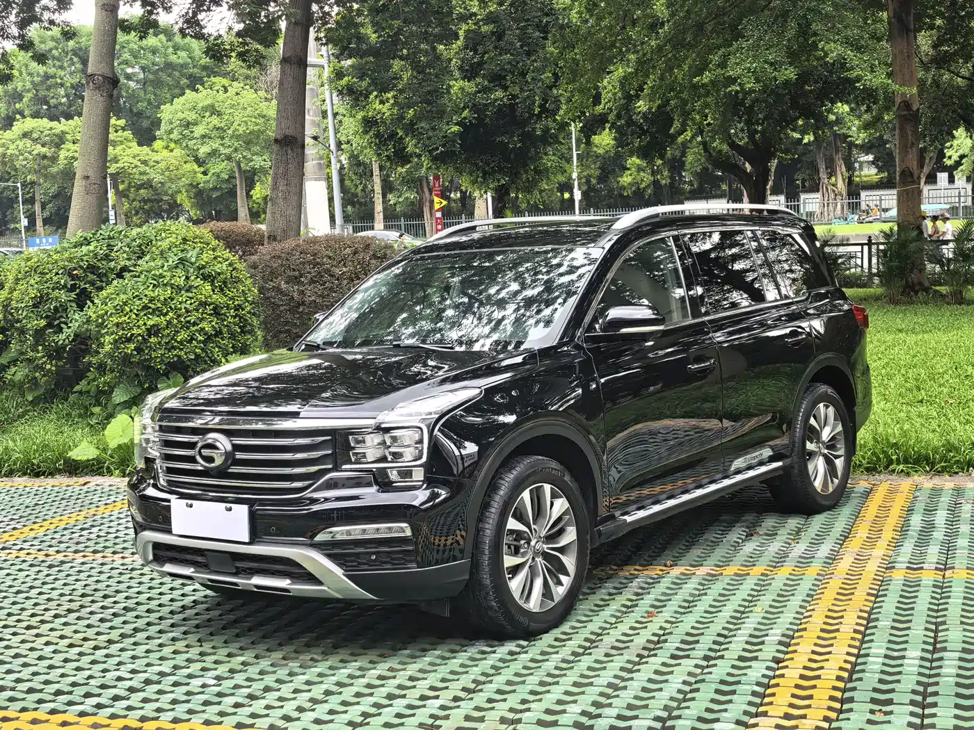 GAC Trumpchi Trumpchi GS8 2017 320T 2WD Luxury Smart Connect (7-seater)