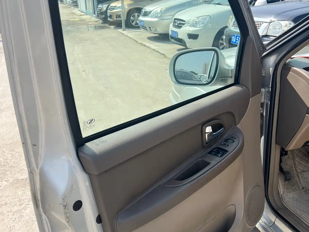 Buick GL8 2013 2.4L Comfort Edition фото 5