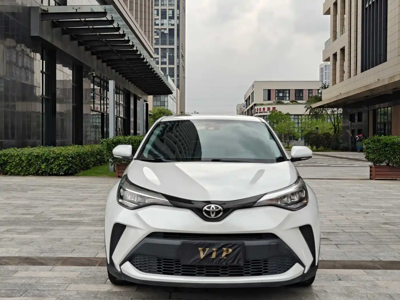 Toyota C-HR 2021 2.0L Comfort Edition фото 5