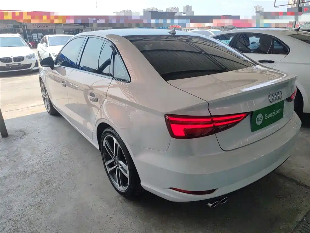 Audi A3 2018 30th Anniversary Limousine 35 TFSI Progressive фото 5