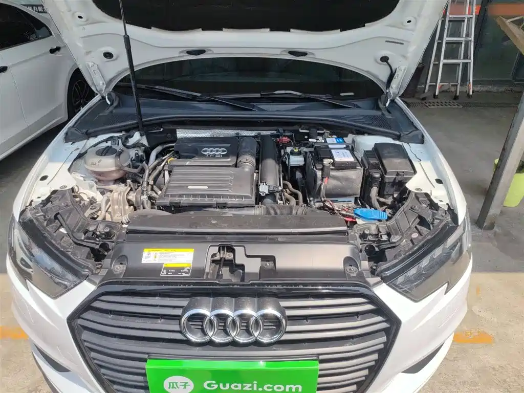 Audi A3 2018 30th Anniversary Limousine 35 TFSI Progressive фото 20