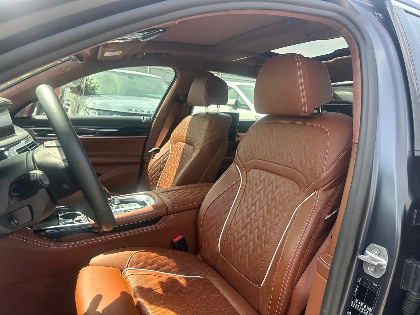 BMW 7 Series 2019 740Li xDrive Executive M Sport Package фото 8