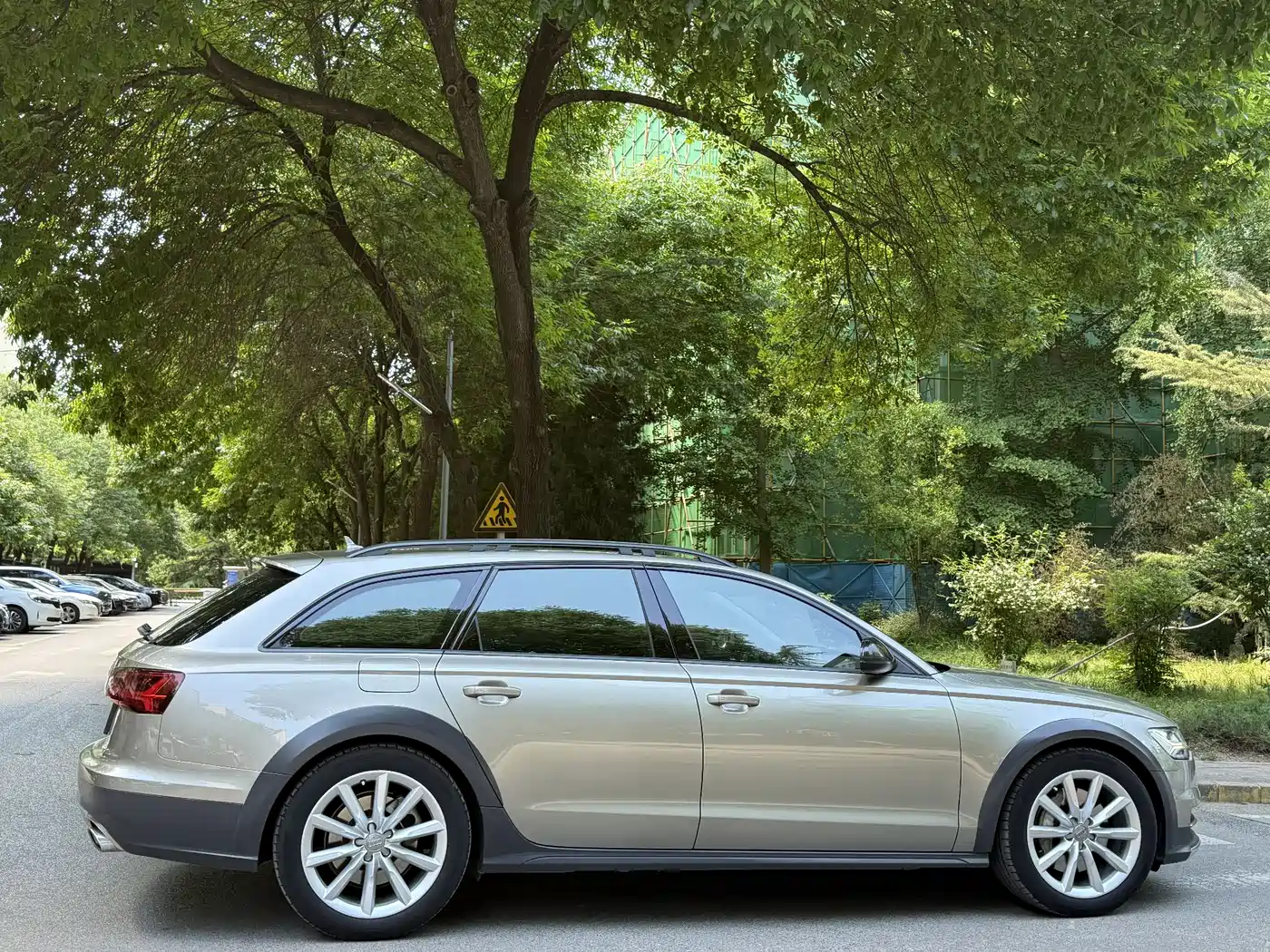Audi A6 (Import) 2015 3.0T allroad quattro фото 7