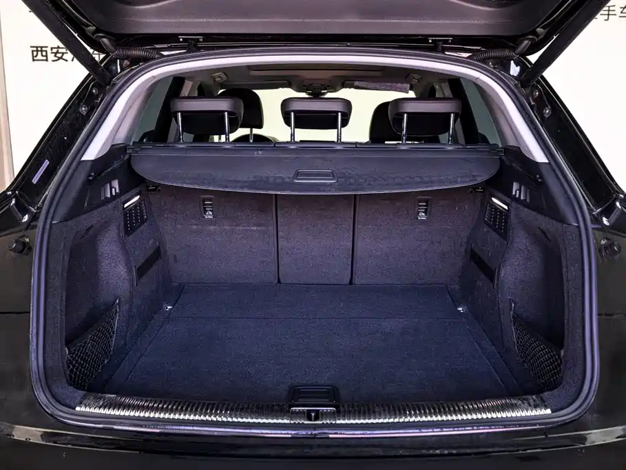 Audi Q5L 2020 45 TFSI Premium Luxury Sport фото 9