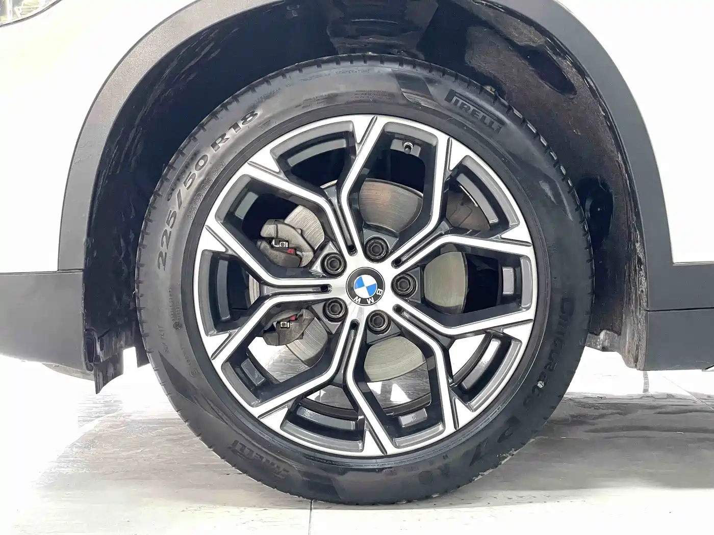 BMW X1 2022 sDrive20Li Premium фото 16