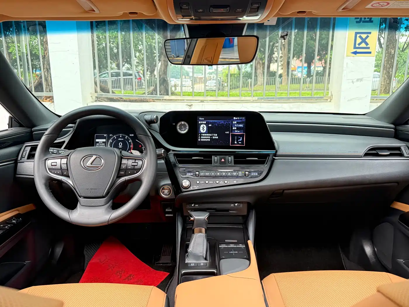 Lexus ES 2021 200 Excellence Edition фото 9