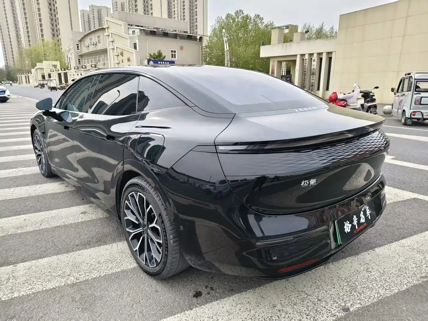 ZEEKR EXTREME KRYPTON 007