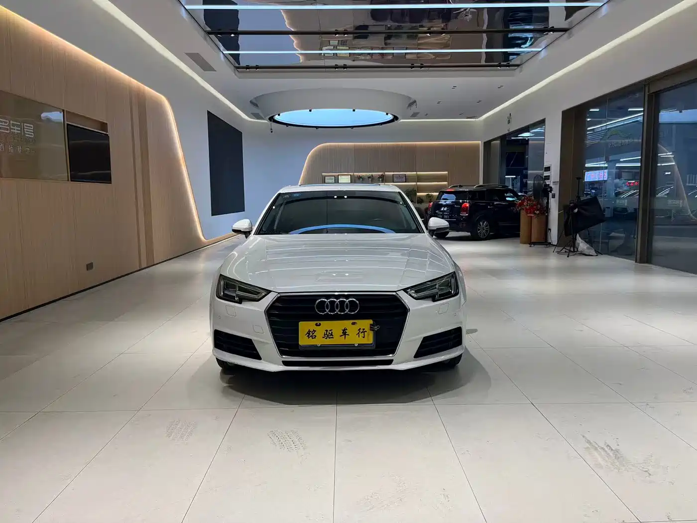 Audi A4L 2017 40 TFSI Fashion Edition фото 2