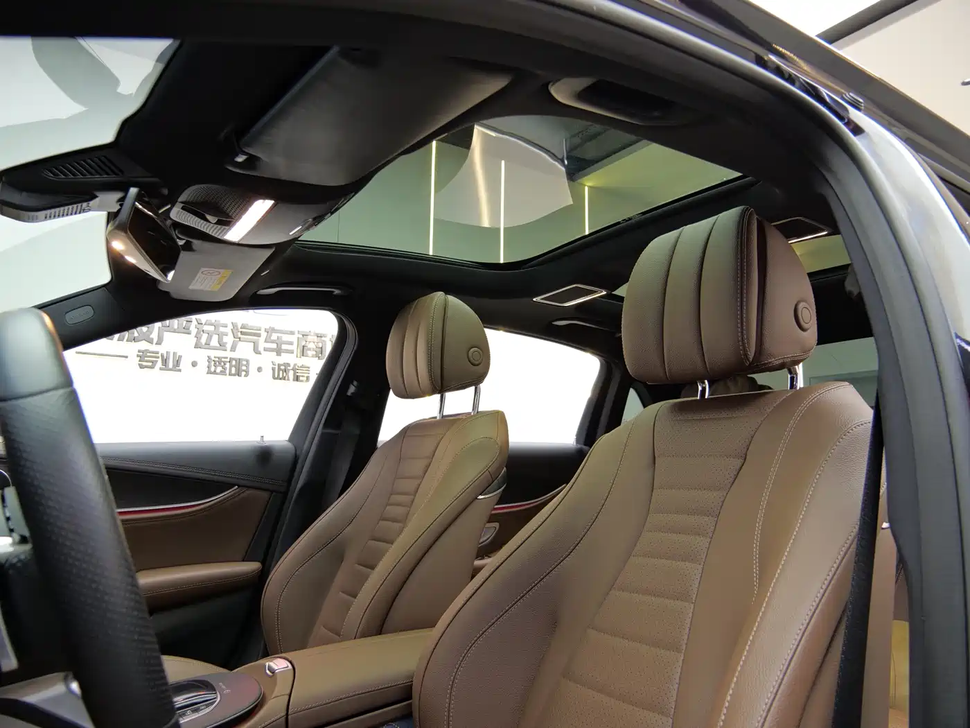 Mercedes-Benz E-Class 2021 E 300 L Sport Fashion фото 7