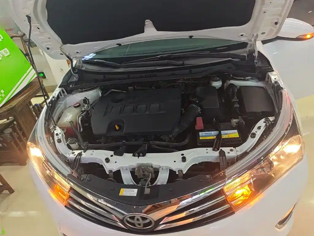 Toyota Corolla 2014 1.6L CVT GL фото 20