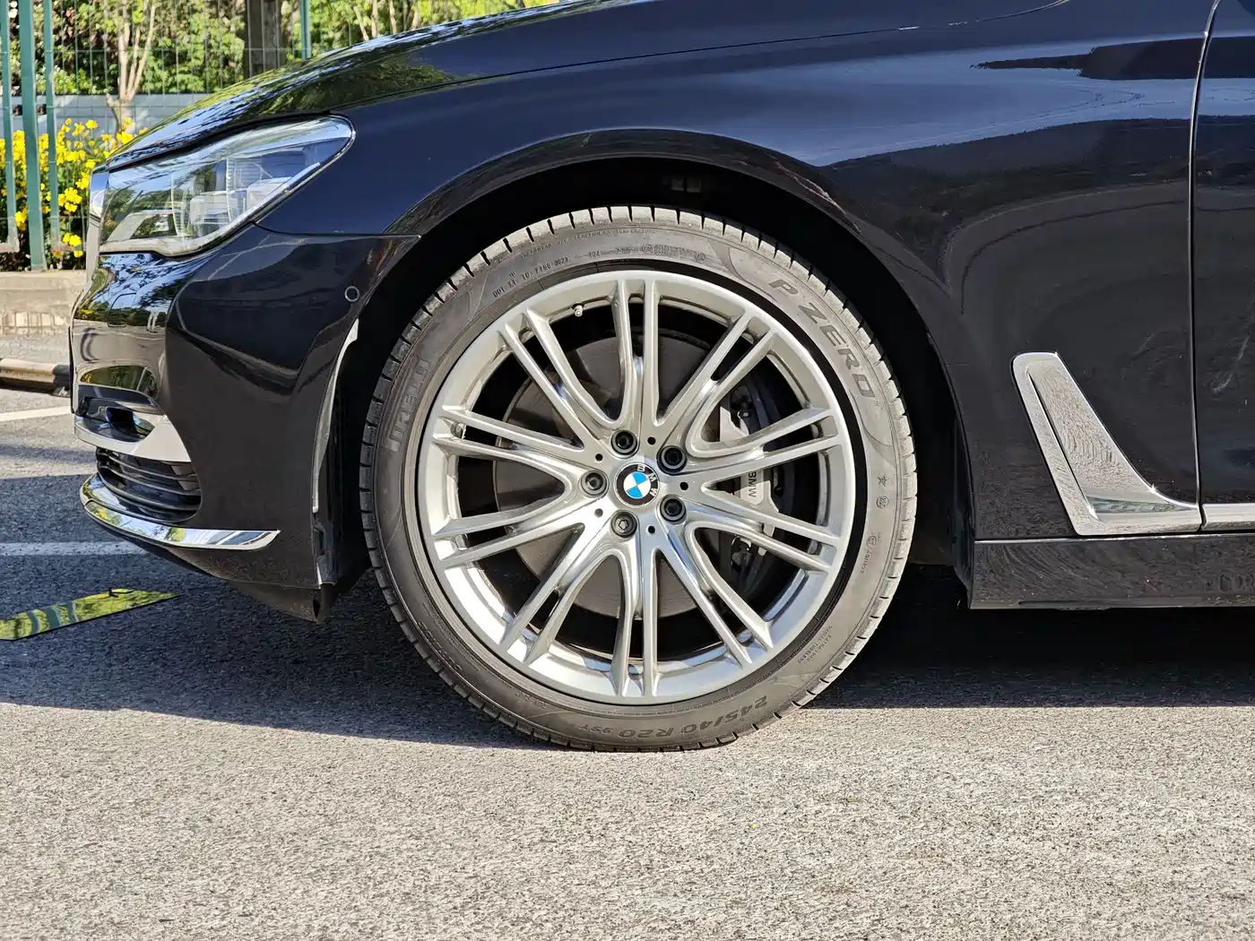 BMW 7 Series 2017 750Li xDrive Customized Edition (4-Seater) фото 8
