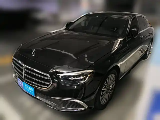 Mercedes-Benz E-Class 2023 E 300 L Luxury — фото 1